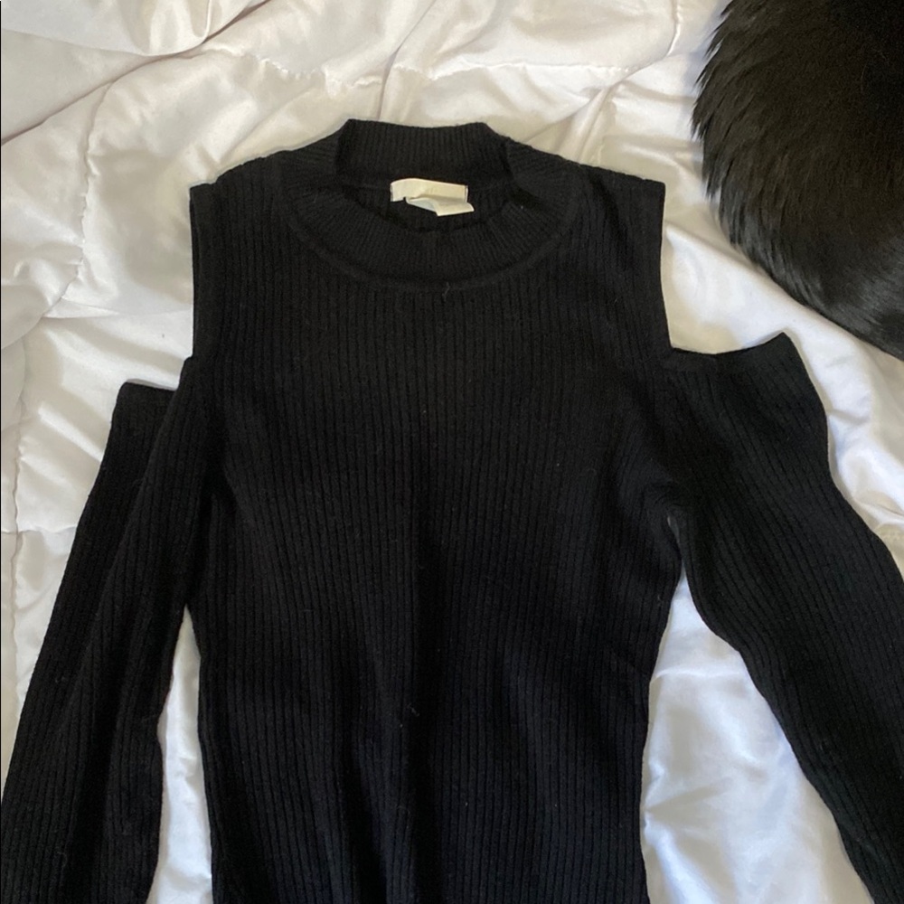 H&M Black Off-the-Shoulder Sweater with Ribbed Texture